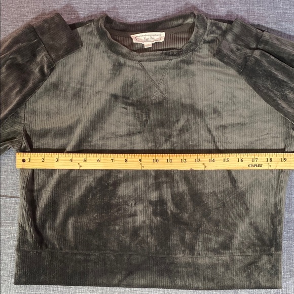 Hippie Rose Women’s Velour Sweatshirt S Charcoal Gray Cozy Lounge Pullover Top - Picture 5 of 6